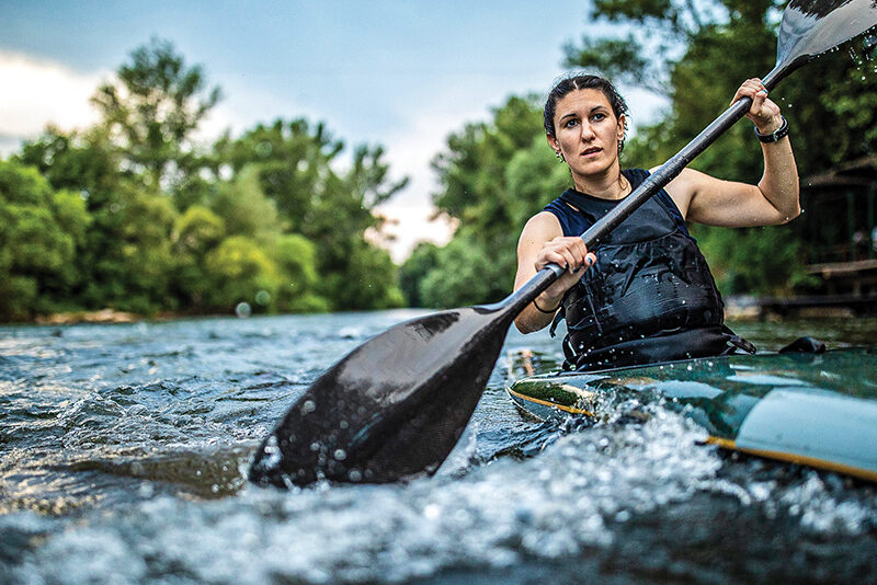 simple-physics-why-does-a-boat-move-forwards-when-you-row-backwards