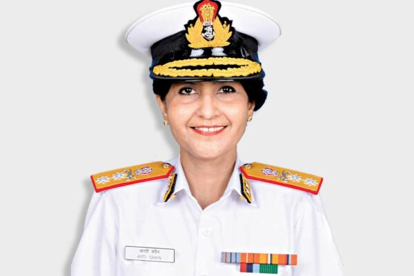 Surgeon Vice Admiral Arti Sarin Takes Charge as Pune Armed Forces Medical College Director