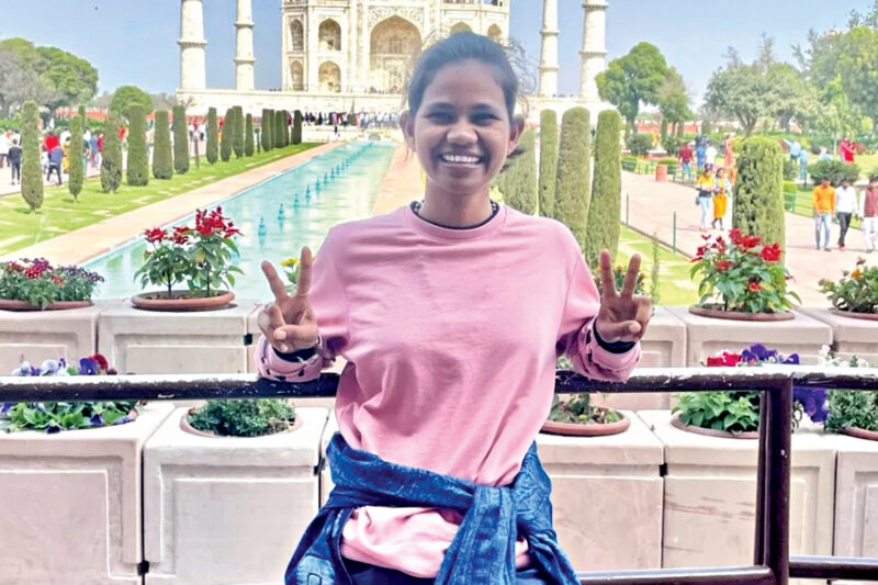 Indian Taxi Driver’s Daughter Secures Admission at University of Leeds, UK