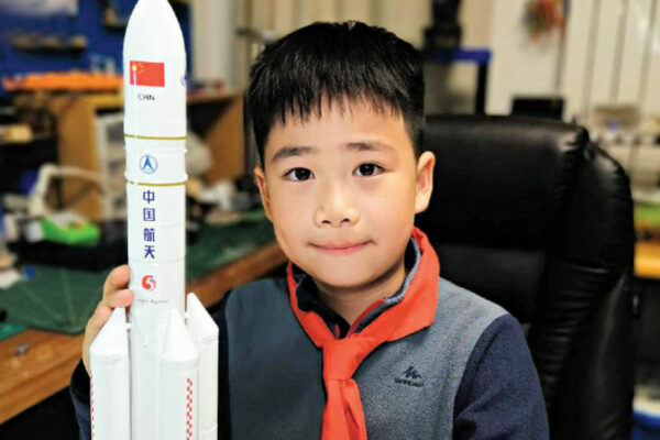 Chinese Boy Creates History in Rocket Science