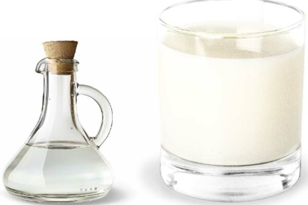 What Happens to Hot Milk When Vinegar Is added to It?  