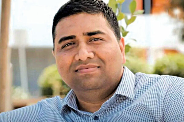 Apple Appoints Indian-origin Executive as Vice President of AI
