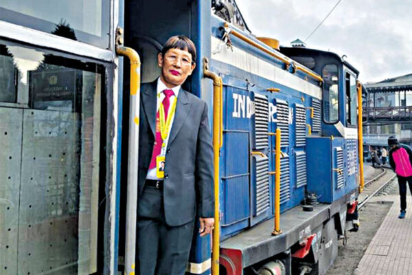 Sarita Yolmo Makes History as First Female TTE on Darjeeling Himalayan Railway