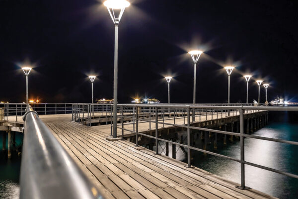 How Do Automatic Street Lights Turn on at Dusk and Off at Dawn?
